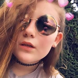 Meet your Posher, Layne